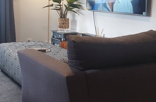 Long Jetty House | House, Across the road from Long Jetty Foreshore Tuggerah lake and Shelly beach