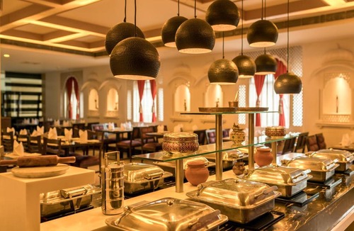 Taj Ganj Hotel | Howard Plaza The Fern, Agra