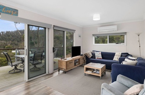 Separation Creek House | Hull's Haven - Separation Creek - Out of this World