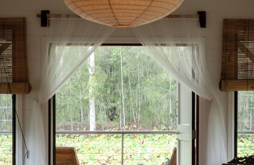 Lovedale Cabin | Hunter Valley Couples Retreat - Boathouse 1, The Showerhouse at Leaves and Fishes