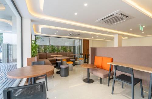Gachibowli Hotel | Hyber Hotel's- Gachibowli