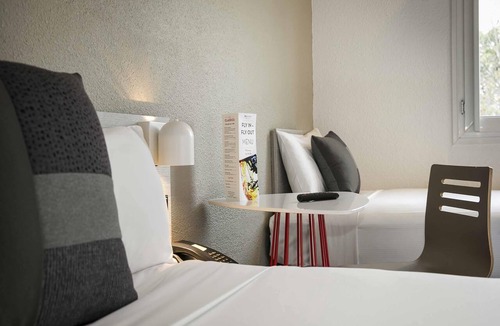 Mascot Hotel | ibis Sydney Airport