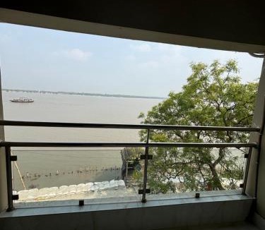 Bhadrakhali Hotel | ICHHAMATI HOTEL AND RESTAURANT