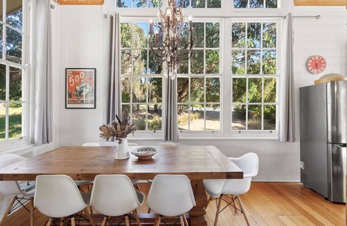 Port Campbell House | Ideally situated within a short drive to the 12 Apostles and Loch Ard Gorge