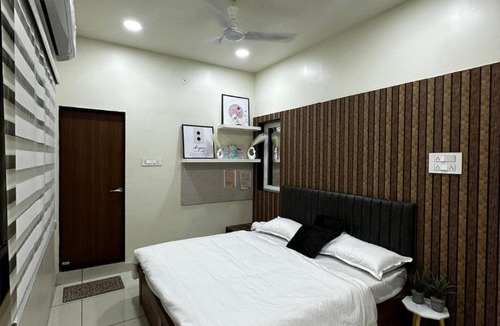 Ujjain Apartment | Ikigai Stay 3BHK Duplex