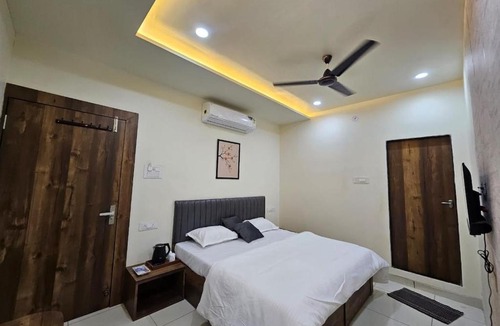 Ujjain Apartment | Ikigai Stay 3BHK Duplex