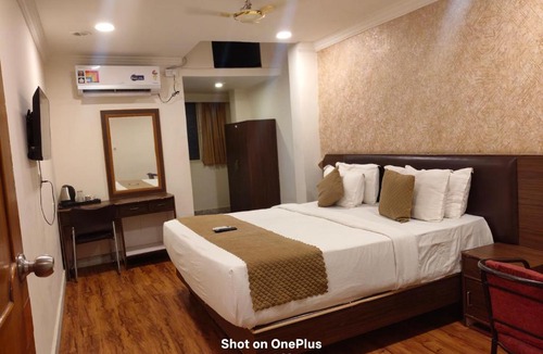 Masab Tank Hotel | IndiGo Line Hotel