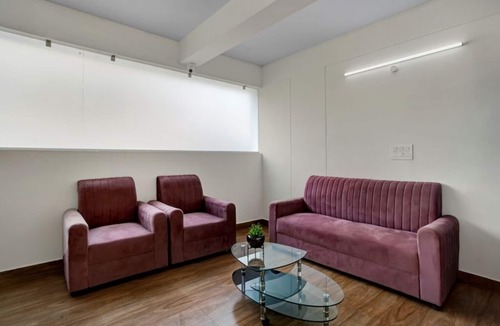 Serilingampally Apartment | iROOMZ Fusion Inn Suites
