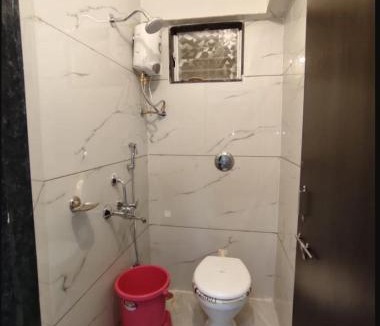 Pandharpur Hotel | ishwari heights lodging