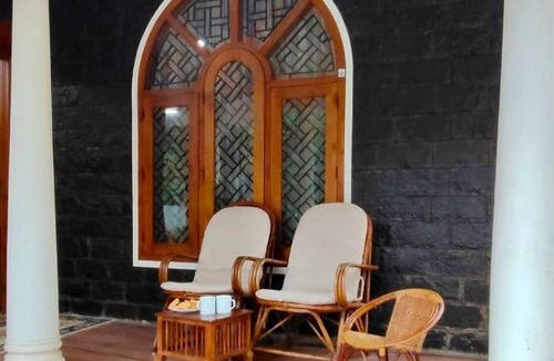 Varkala Villa | Issai