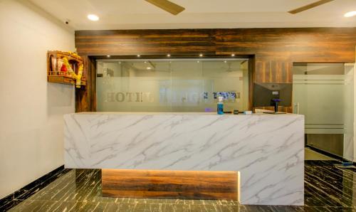 Vashi Hotel | Itsy Hotels Kings Inn Vashi