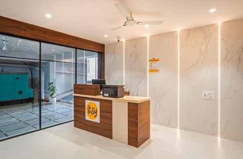 Hyderabad Hotel | Itsy Hotels Saffron Groves