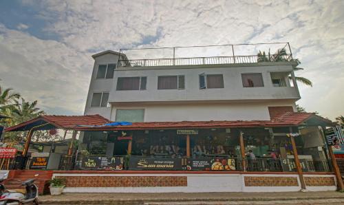 Saunta Vaddo Hotel | Itsy Hotels Tao Residency, 2 Minutes Walk From Baga Beach