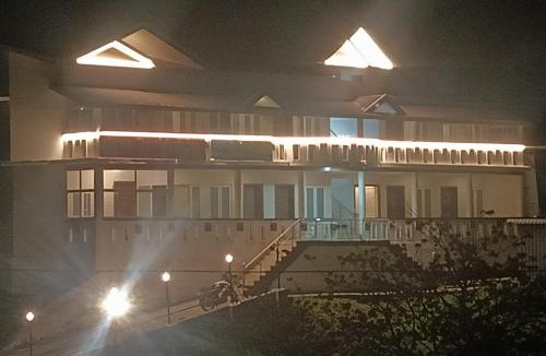 Kodaikanal Hotel | IVAA RESoRT from kodai lake