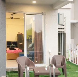 Karjat Apartment | Ivy Bliss Studio with Private Pool, B 05, Karjat