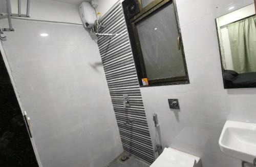 Jogeshwari West Apartment | Ivy Urban Cozy 201 Private 1Bhk 3 Min Nesco