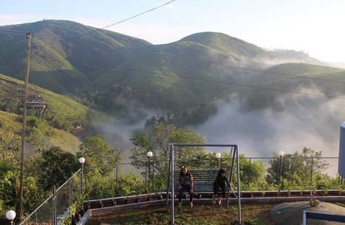 Pirmed Villa | IZZAT INN Villa, Parunthumpara, A pet friendly mountien view villa.