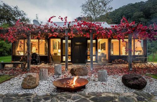 Barrengarry Villa | Jacaranda at Barranca - Luxury Villa