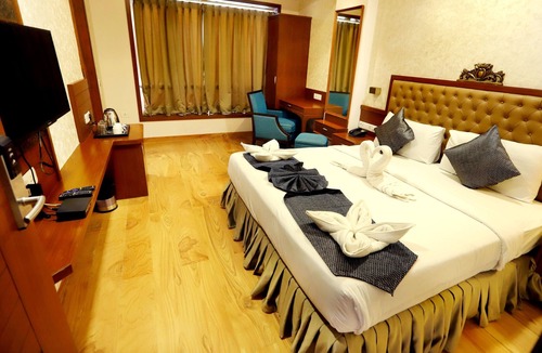 Indore Hotel | Jalsa Hotel & Banquets