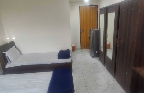 Gandhinagar Hotel | Januson Hotel