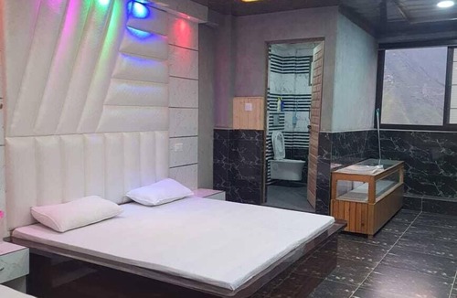Brahmaur Hotel | JAPOTRA HOME STAY