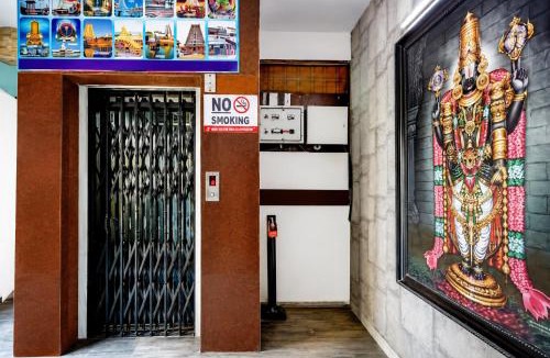 Tirupati Hotel | Jayalakshmi Residency