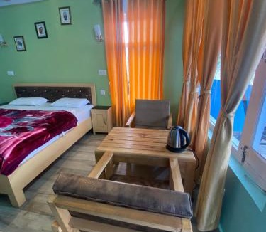 Munsyari House | JAYANTI MOTHER NATURE HOMESTAY MUNSYARI