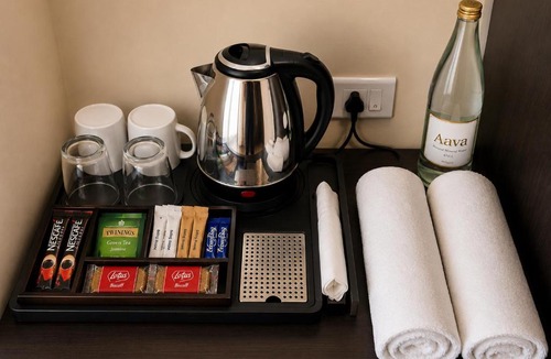 Zirakpur Hotel | JB Residency Hotel & Banquets ! Top Rated Family Hotel in Chandigarh Tricity