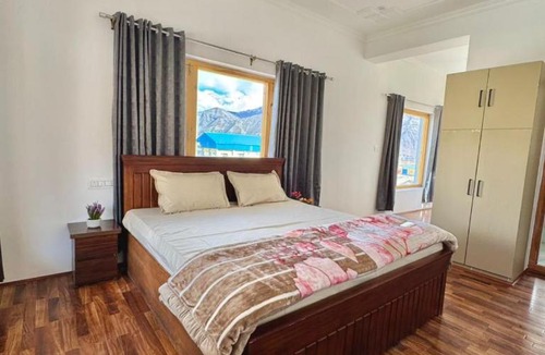 Phyang Apartment | Jigsdal Palace