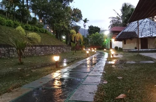 Maraiyur House | JK Nature Resort Kanthalloor