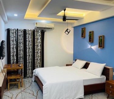 Kunnamangalam Hotel | JK Residency