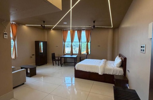 Thanjavur Hotel | JRR room stay