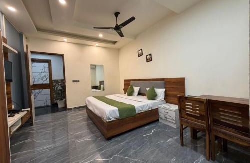 Vrindavan House | K D Dham Hotel - Near Prem Mandir