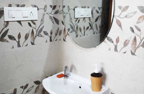 Rajpipla Hotel | K K Luxurious Home Stay