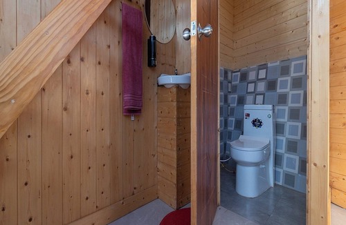 Dugalbitta Hotel | Kaafal Cottages The Himalayan Home