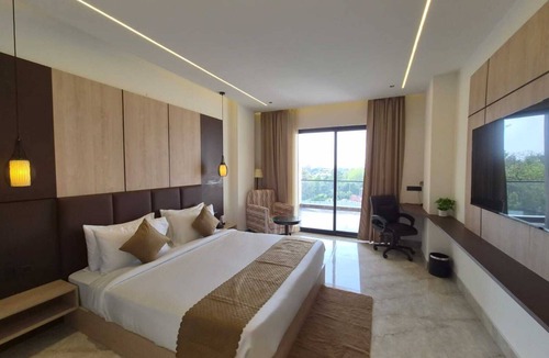 Dehradun Hotel | Kaara Dehradun