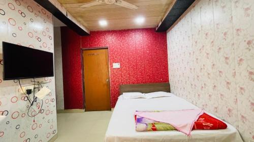 Satara Hotel | Kaas Hill Resort