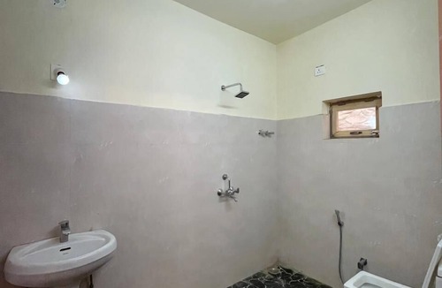 Karzok House | Kailash House - Tsomoriri Lake