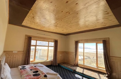 Karzok House | Kailash House - Tsomoriri Lake