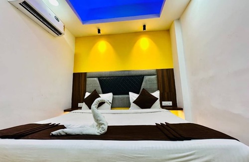 Bhopal Hotel | Kanha Gold
