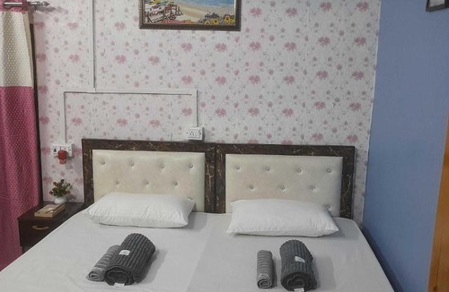 Varanasi House | Kashi dham heritage Homestay-Near to Temple and ghats