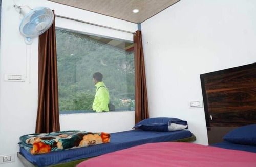 Chopta Hotel | Kedar Chaukhamba Homestay