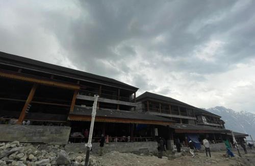 Kedarnath Hotel | Kedarnath Aastha Path ME5 Building