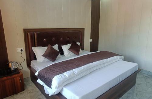 Sitapur Hotel | Kedarnath Cottage Sersi