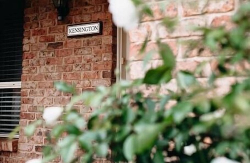 Dubbo East House | Kensington – Luxury escape in Dubbo, sleeps 8