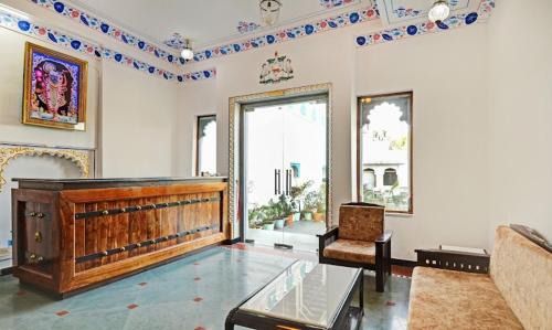 Udaipur Hotel | KHAKHRI HAVELI - A Boutique Hotel