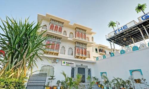 Udaipur Hotel | KHAKHRI HAVELI - A Boutique Hotel