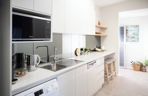 Kiama Apartment | Kiama Water Views Couples Luxury Waterfront Sea Views Retreat