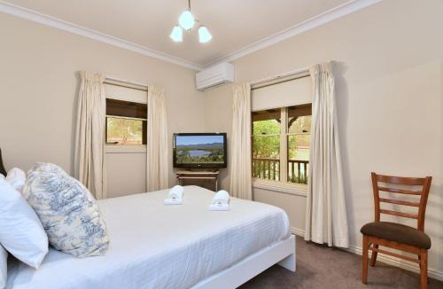 Pokolbin Apartment | King 3 - close proximity to Bimbadgen and Hope Estate concerts