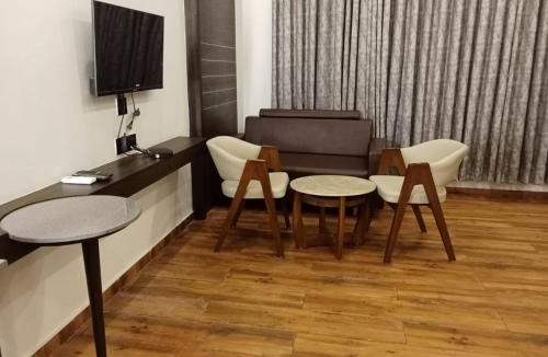 Mangrol Hotel | Kingdom Waterpark & resort